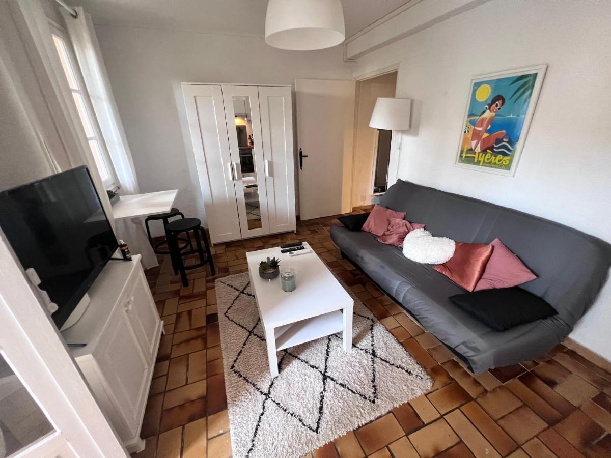 Sympathique Studio En Rez De Jardin Dans Residence Hyères Buitenkant foto